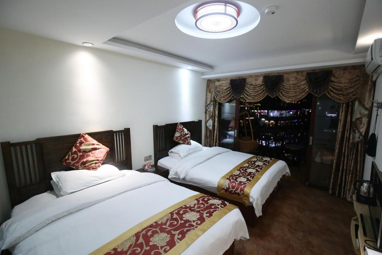 Lqj Riverside Guest House Фэнхуан Экстерьер фото