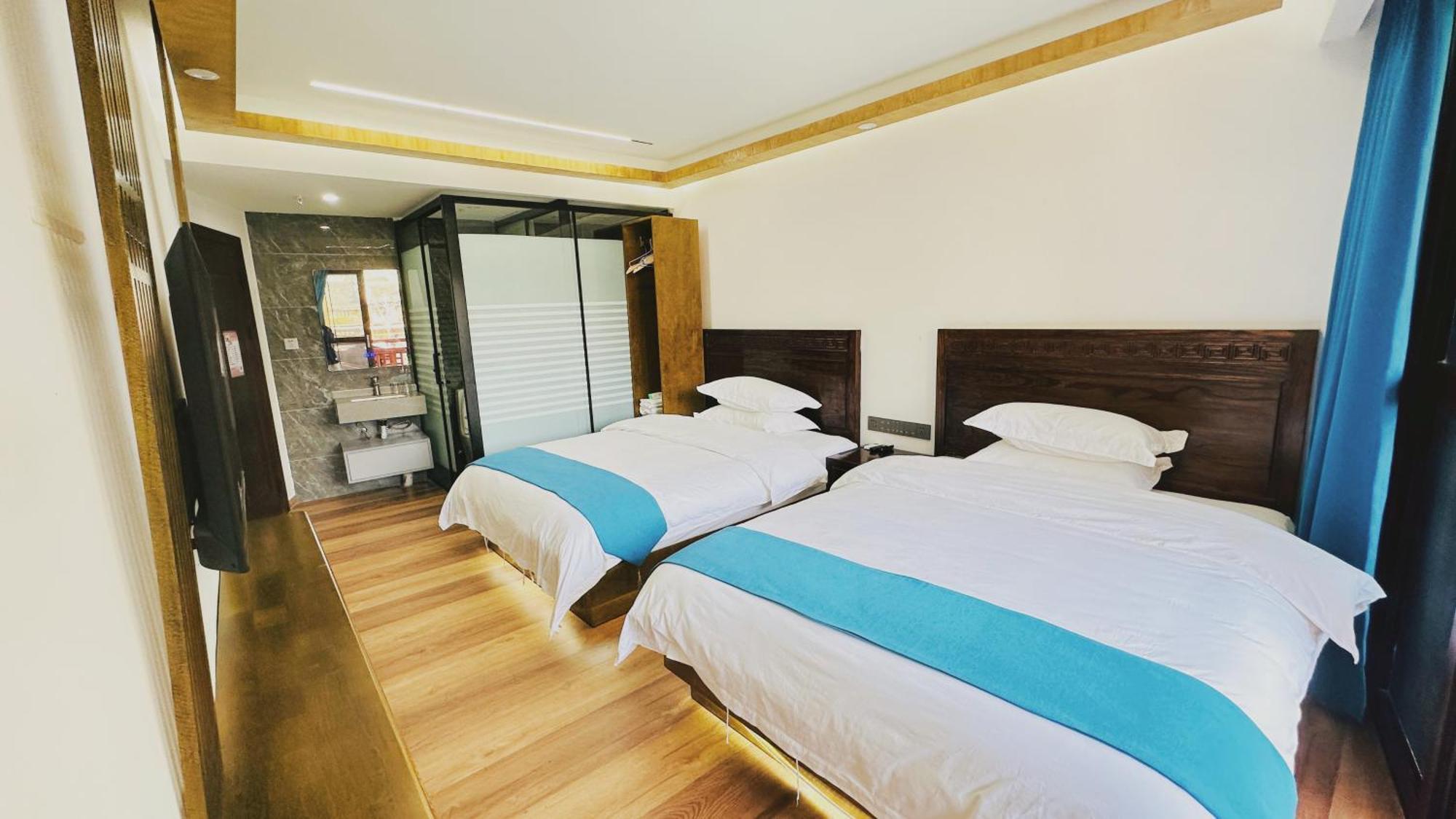 Lqj Riverside Guest House Фэнхуан Экстерьер фото